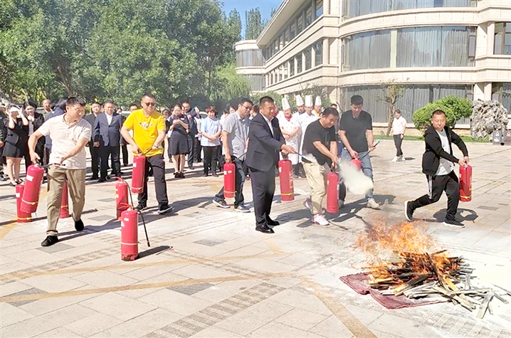 1719195017858045226.jpg 0624004_003_01_s.jpg