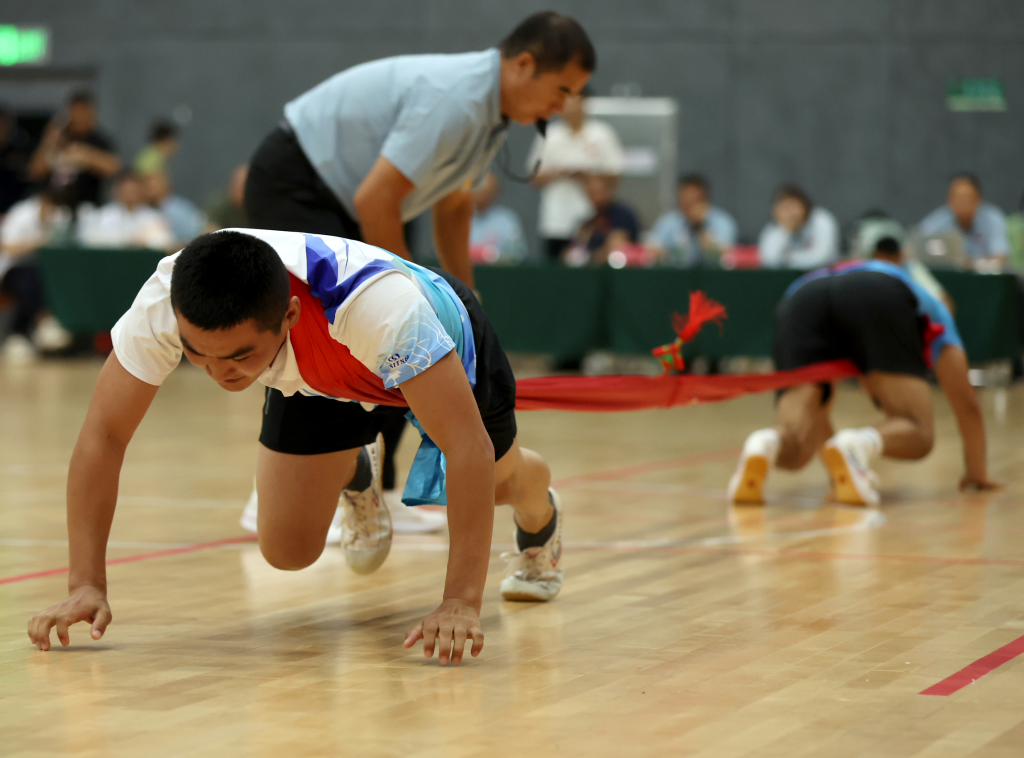 7月29日,参赛选手在押加项目决赛中。曹政 摄