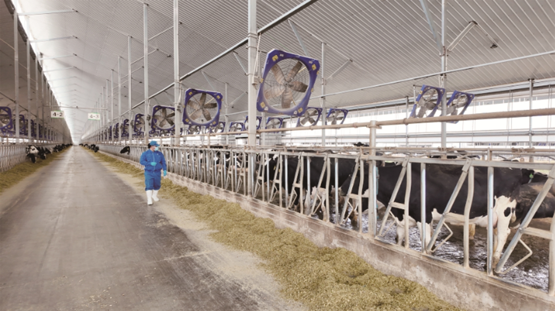 蒙牛集团乌拉特前旗现代有机高端奶产业园