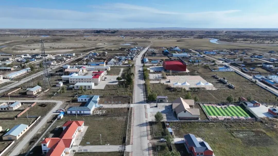 鄂温克族自治旗巴彦塔拉达斡尔民族乡 梁燕摄 鄂温克族自治旗巴彦塔拉达斡尔民族乡