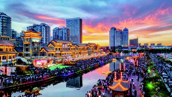 “黄河湾夜市”夜经济带动就业 签约摄影师 马爱梅/摄